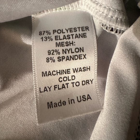 NWOT Amy Sport $160 women’s medium golf skort. Green & black print. Never worn - Picture 9 of 12